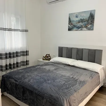 Apartment Virginia Berat